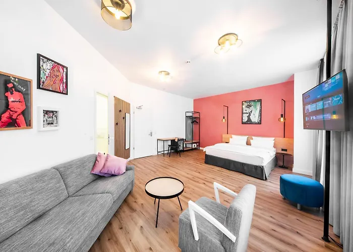 Calma Mitte Hotel 3*