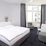 Hotel Calma Mitte 3*